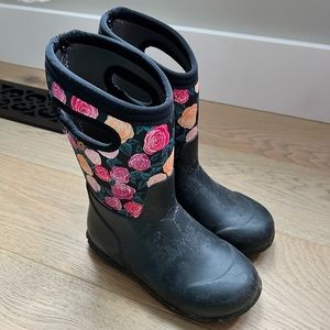 Bog boots size 2